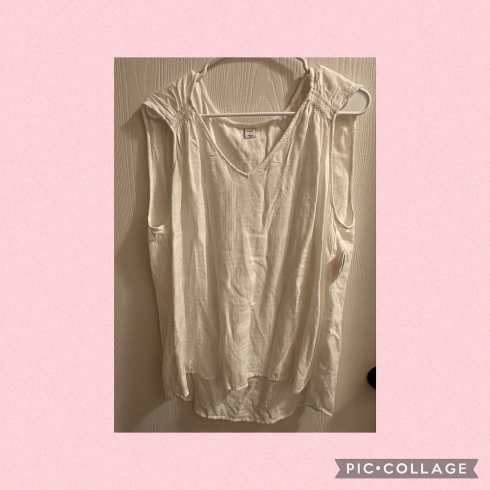 Old Navy sleeveless top